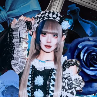 骼実 百瀬（かくみ ももせ）