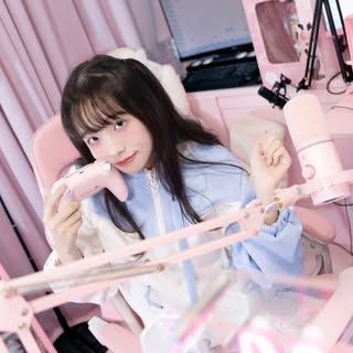 結城朋子